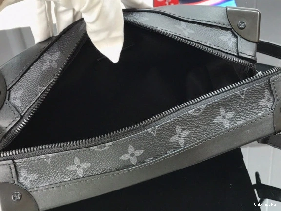 VUITTON TRUNK LOUIS SOFT 0502